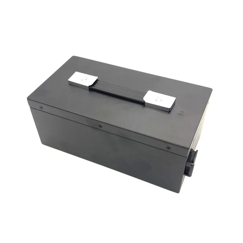 بطارية عربة الغولف الليثيوم أيون طويلة الأمد بطارية الدرجة A الخلايا التلقائية 51.2V 105AH دورة عميقة بطارية عربة الغولف